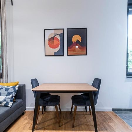 Vertigo Modern Studio-Free Private Parking-Fast Wi-Fi 诺威萨 外观 照片