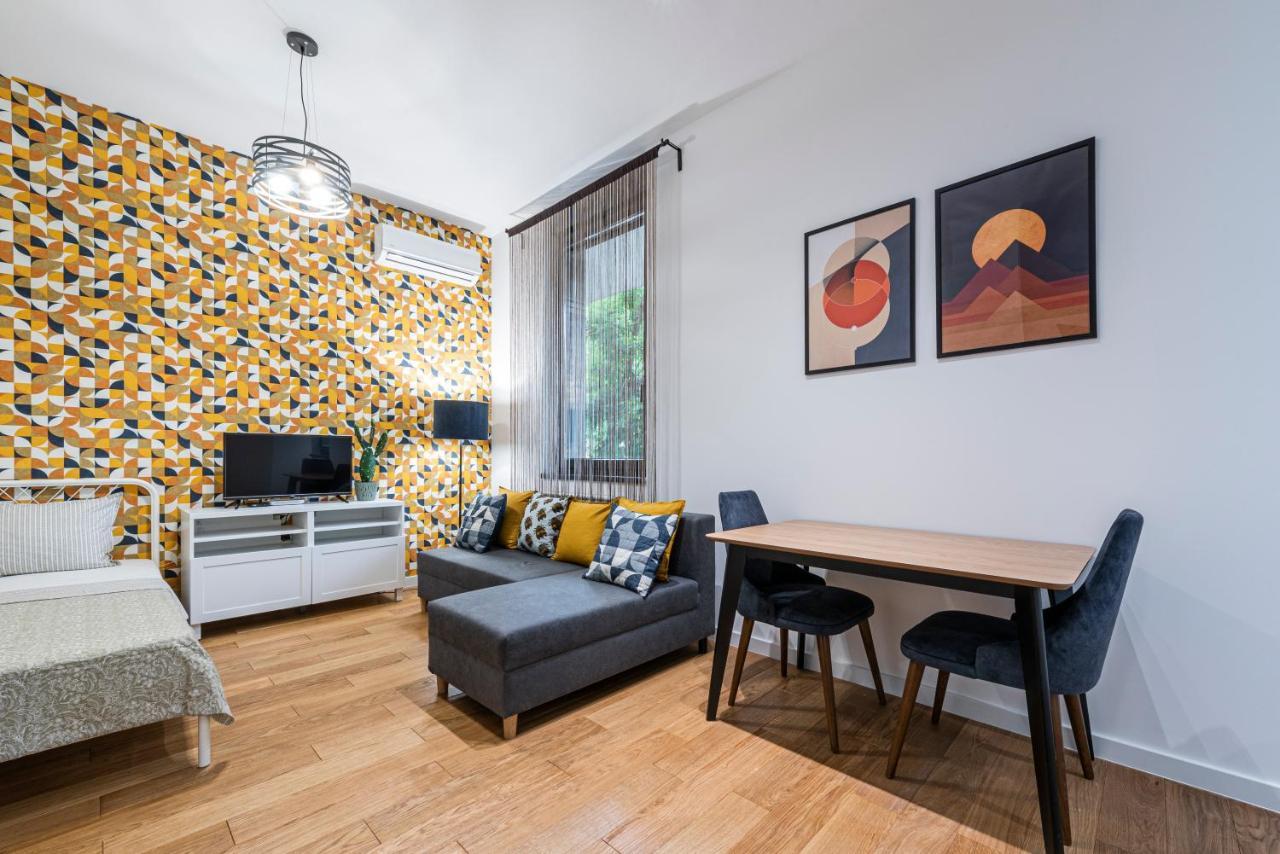 Vertigo Modern Studio-Free Private Parking-Fast Wi-Fi 诺威萨 外观 照片