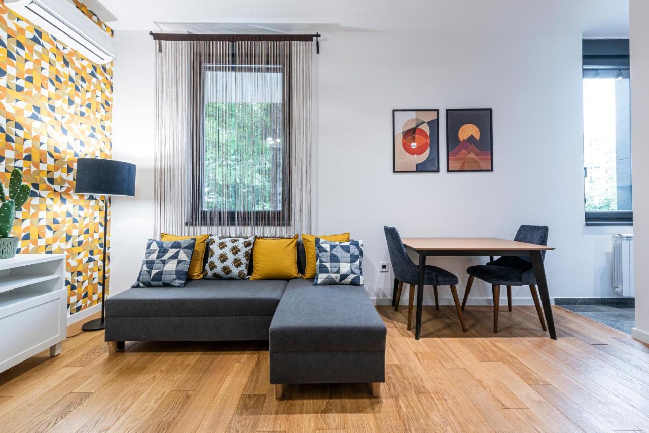 Vertigo Modern Studio-Free Private Parking-Fast Wi-Fi 诺威萨 外观 照片